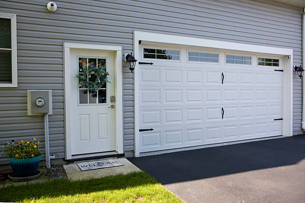 24/7 Emergency Garage Door Panel Replacement experts in Bangor Base, WA